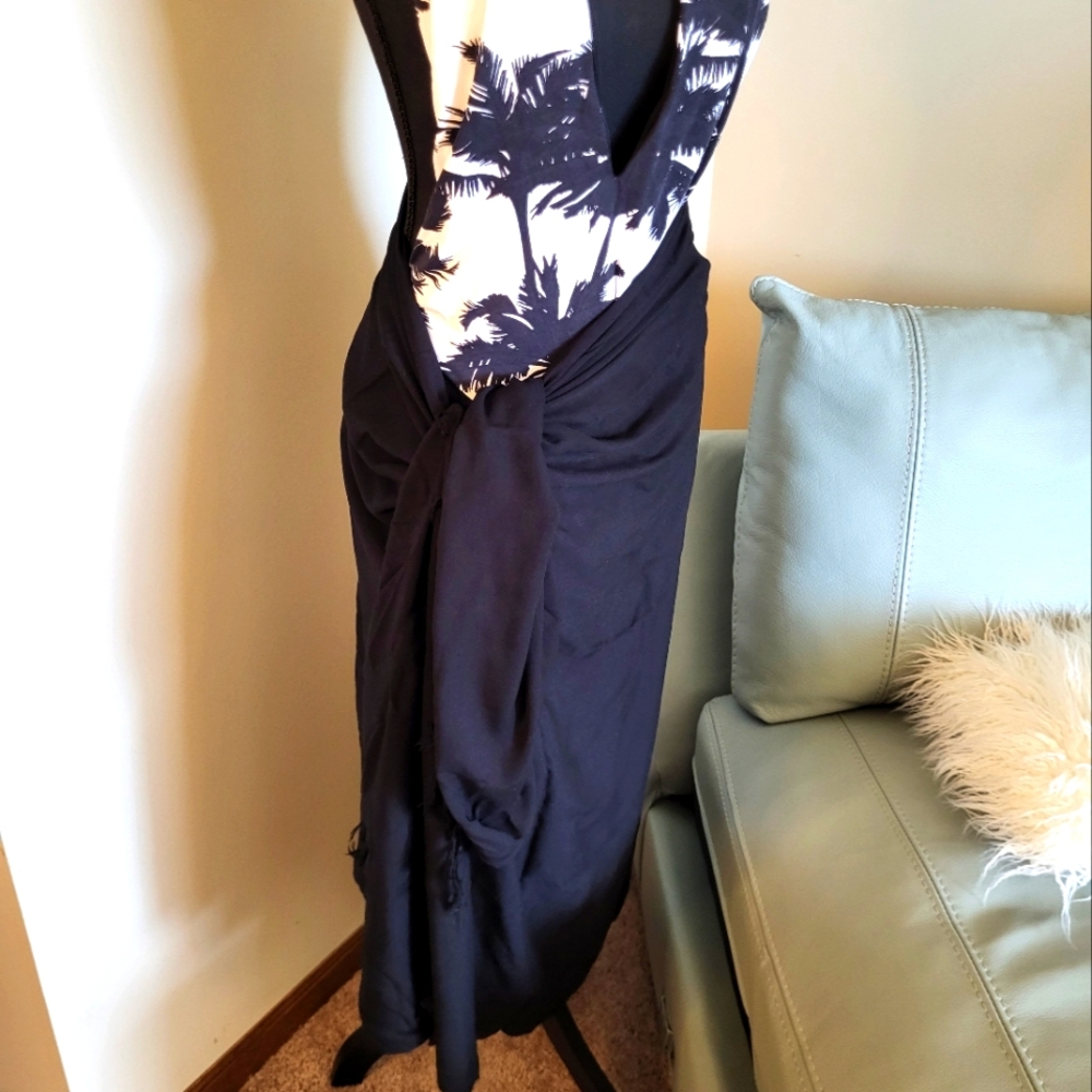 Black Sarong